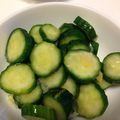 ことまゆさん's cooksnap of when they made 超簡単！塩レモンでキュウリの浅漬け.