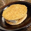 ぶ〜こ♡'s cooksnap of when they made 簡単すぎ煎餅orクラッカーのチーズサンド.