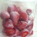 桜CHACHACHA's cooksnap of when they made イチゴの冷凍保存.