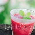 milk＊crown's cooksnap of when they made すいかといちごのスムージー.