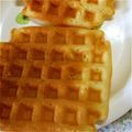 ぴーちゃんぱぱ's cooksnap of when they made おやつ朝食に♪HMの簡単ワッフル.