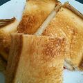 ☆めぇ☆ﾐ's cooksnap of when they made 朝食・軽食に☆グリルチーズサンド.
