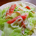 月見なっとう's cooksnap of when they made 簡単☆ごろごろカニカマとレタスのサラダ.