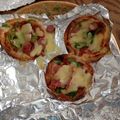 ひまわりmoco's cooksnap of when they made 餃子の皮でピザ.