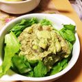 夕飯は６時です's cooksnap of when they made シンプル♪アボカドとエビの醤油マヨサラダ.