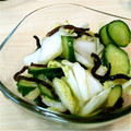 yanono's cooksnap of when they made ◆簡単◆白菜ときゅうりの漬け物.