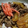チヨダマサカ's cooksnap of when they made 吉野家風牛丼☆覚書.