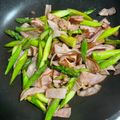 たまぴよ☆'s cooksnap of when they made 簡単料理！アスパラとハムのバター炒め.