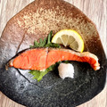 悠LOVE航's cooksnap of when they made 甘塩鮭に大根おろしとレモンを添えて☆.