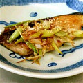 みぃこm's cooksnap of when they made 簡単＊ブリと長ネギの塩炒め.