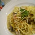 てーぶるすぷーん's cooksnap of when they made アワビと雲丹の缶詰☆いちご煮でパスタ.
