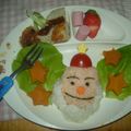 abumix's cooksnap of when they made クリスマスのサンタさん弁当.