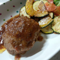 ☆あにぃ☆'s cooksnap of when they made 卵不使用★ふんわり煮込みハンバーグ.
