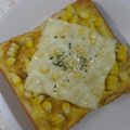 mancha's cooksnap of when they made ◎朝食に！カレーマヨコーントースト◎.
