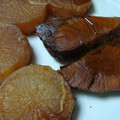 happyakubi's cooksnap of when they made 冬の定番♪　ぶり大根.
