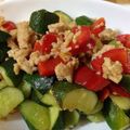 きよやよ's cooksnap of when they made 鶏肉とパプリカ・キュウリでつやてり炒め.