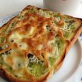 でこっちょ's cooksnap of when they made バジルチーズトースト.
