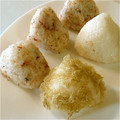 手作り★ママ's cooksnap of when they made とろろ昆布のおにぎり.