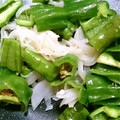 agak's cooksnap of when they made ししとうピーマン玉ねぎの塩炒め.