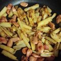 しの84's cooksnap of when they made 皮なしウイニーでまろやかジャーマンポテト.