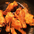 yuppipi's cooksnap of when they made 簡単 手羽先の甘辛煮.