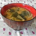 kururin18's cooksnap of when they made お味噌汁★エノキとワカメのお味噌汁.