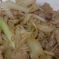 かりもも's cooksnap of when they made *豚バラとエノキのこってり炒め*.