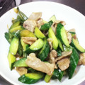 ナルディージャ's cooksnap of when they made きゅうり農家の☆きゅうりと豚肉の生姜炒め.
