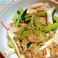 みつえぽん's cooksnap of when they made 小松菜と豚肉にイカもＩＮ！！オイマヨ炒め.