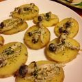 motiriko's cooksnap of when they made フライパン１つ♪ポテトとシメジのカナッペ.