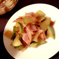 弘愛。's cooksnap of when they made 白瓜とベーコンの簡単炒め.