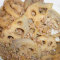 mzhroom's cooksnap of when they made 蓮根と玉ねぎの味噌そぼろ煮.