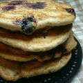 akiたんたん's cooksnap of when they made 旦那＆娘の愛する☆ブルーベリーパンケーキ.