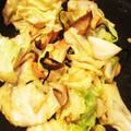 ＊まめゴマ＊'s cooksnap of when they made 箸休めに☆エリンギ塩こんぶ炒め.