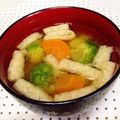 ♡こころ♡'s cooksnap of when they made ブロッコリーと人参と油揚げの味噌汁.