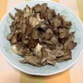 たんぽぽみーちゃん's cooksnap of when they made マイタケの味噌バター炒め.