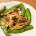 ninittye's cooksnap of when they made しし唐としめじの卵炒め.