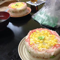 天パパ's cooksnap of when they made カニカマ5本とあるもので✿簡単押し寿司✿.
