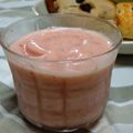 mmameco's cooksnap of when they made 苺と桃のヨーグルトドリンク.