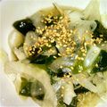 ｍｍｍマロちん's cooksnap of when they made 新玉ねぎとワカメの酢の物.