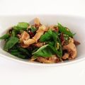 ブラウニー0529's cooksnap of when they made 豚肉とバジルの葉炒め.