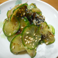 まゆみ母ちゃん's cooksnap of when they made しらすときゅうりの海苔佃煮和え.