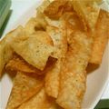 ak1tty's cooksnap of when they made 簡単すぎるおつまみ❀餃子の皮チップス♪.