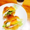 いじゅむ's cooksnap of when they made スウィートチリソースでロールパンサンド.