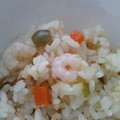 ＊choco＊'s cooksnap of when they made 炊飯器で簡単♪エビピラフ.