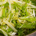 noborifuji's cooksnap of when they made 簡単★やみつき！水菜とジャガイモのナムル.