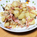 ぽちとうさお's cooksnap of when they made 玉ねぎベーコンじゃがいもの簡単炒め.