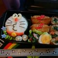 せんぱい。's cooksnap of when they made 簡単♡ドラえもんおにぎり♪キャラ弁当.