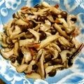ぷにぷに～mama's cooksnap of when they made アヒージョ⁉キノコで簡単おつまみ.