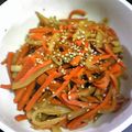 kumadakuma's cooksnap of when they made 食が進む！生姜入り大根と人参のきんぴら.